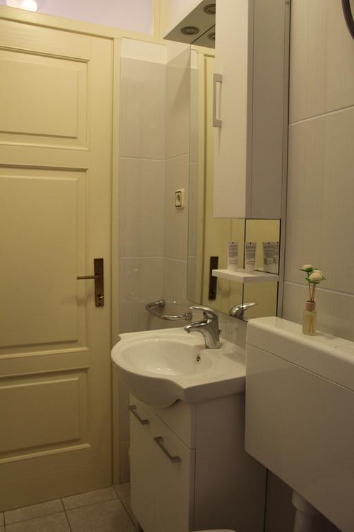 Rooms & Studio Bellina Skradin Eksteriør bilde