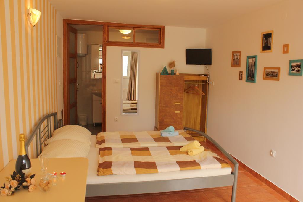 Rooms & Studio Bellina Skradin Eksteriør bilde